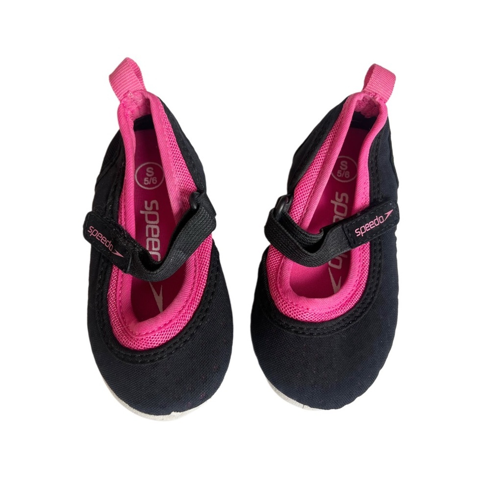 Speedo Kids Water Shoes in Black and Pink | Girls S (5/6)